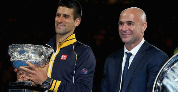 Uprkos povredi, Agasi uz Novaka na AO