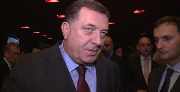 O Pavloviću: A jeste dosadni! Šta hoćete?