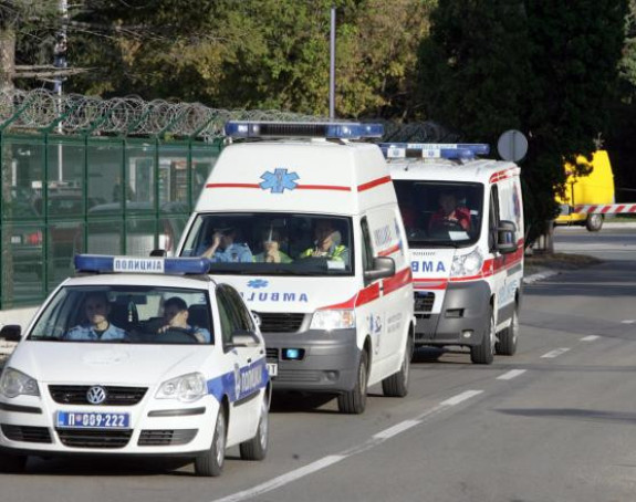 Razbijenom flašom zaklala staricu