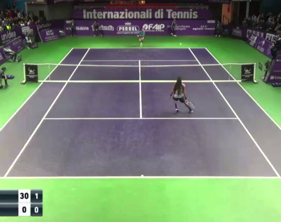 Видео: Да ли је ово потез тениске сезоне?!