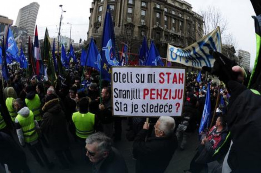 Синдикални или политички протести у Београду?