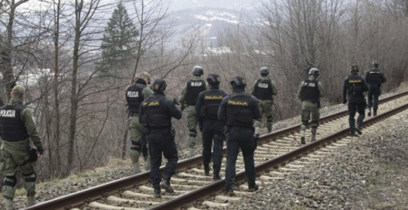 Policija traga za Edinom Gačićem 