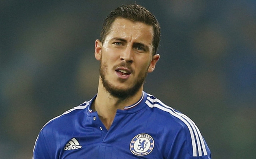 Azar ne planira odlazak i igra povređen?!