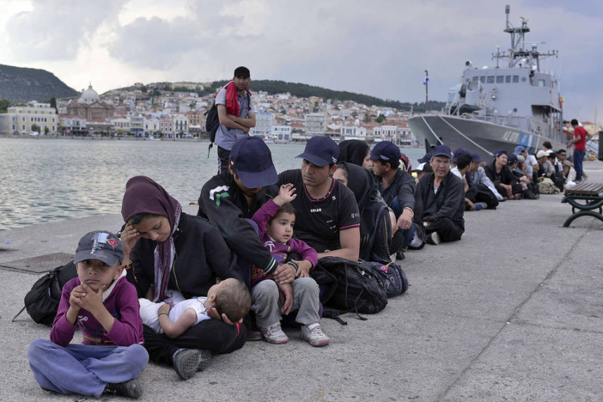 Atina vratila 90 migranata u Tursku
