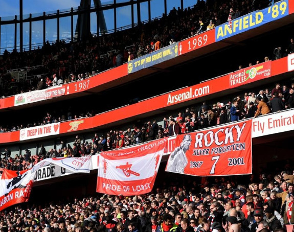 Arsenal gubi, oni ostaju: 60.000 protiv PETOLIGAŠA!