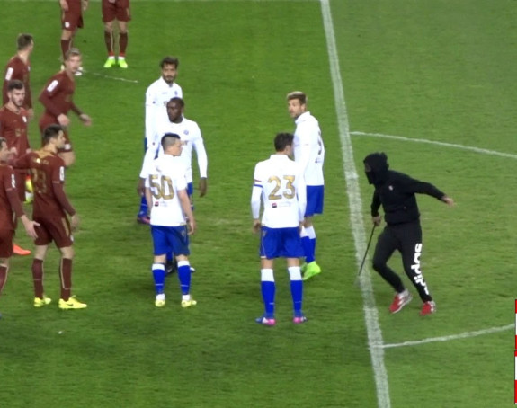 Video: Hajdukov huligan jurio sudiju i molio da ga hapse!