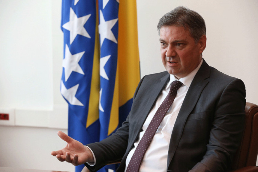 Poručio Dodiku: RS nije država