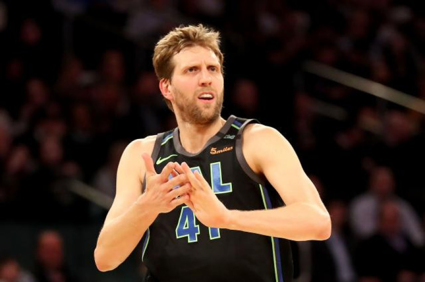 "Deda" ne odustaje! Dirk i sljedeće sezone u NBA!