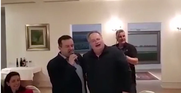 Дачић је колеги пјевао на грчком