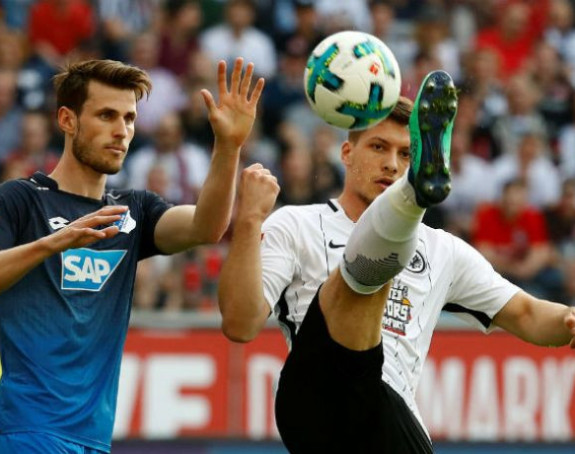 Luka Jović zauzima Mitrovićevo mjesto u napadu?!