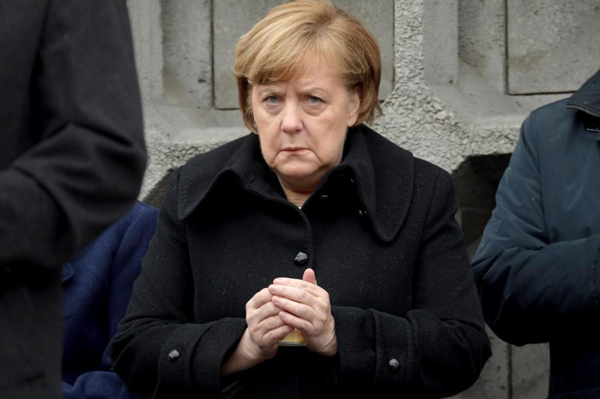 Ангела Меркел у жалости за мајком