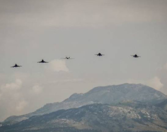 NATO avioni na nebu Crne Gore