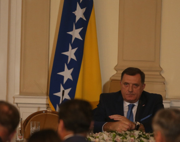 Krši li Dodik Ustav Republike Srpske?