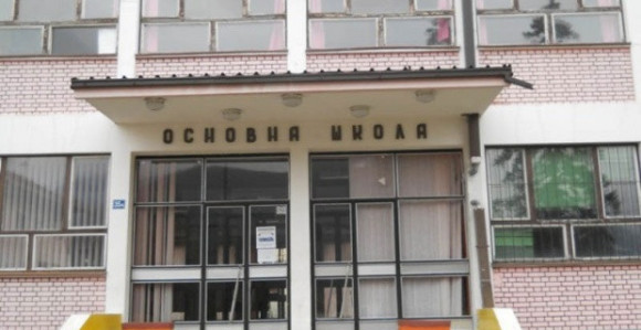 Vlada nije platila račune školi i policiji