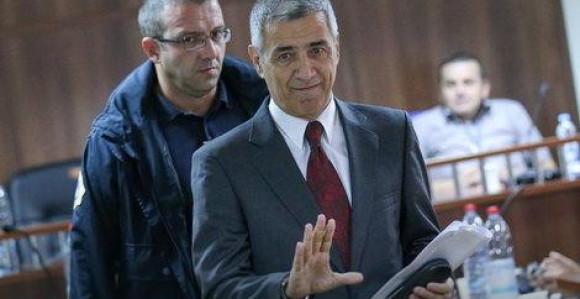Odbornici napuštaju Olivera Ivanovića
