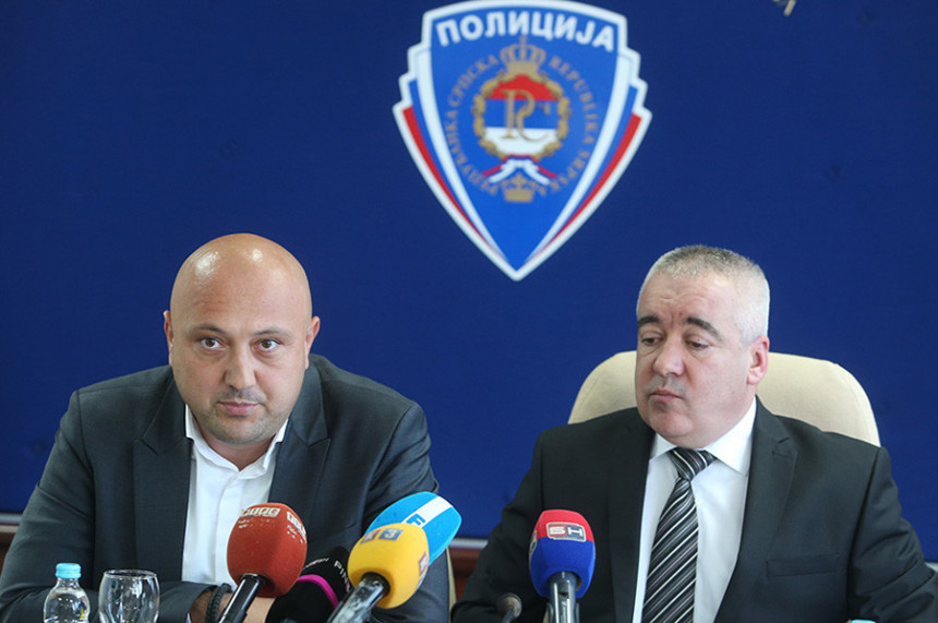 И они поднијели тужбе за клевету