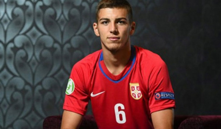 Zvezda mora da čeka za ''zlatnog Orlića''!