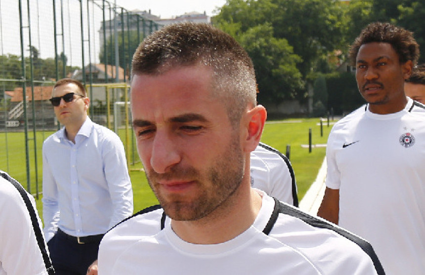 "Bambi" Tošić: Ostajem u Partizanu!