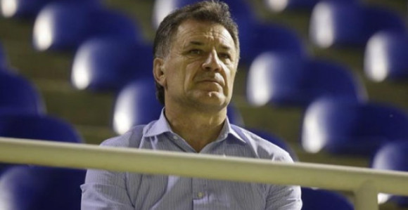 Video: Guslar opjevao Zdravka Mamića...!