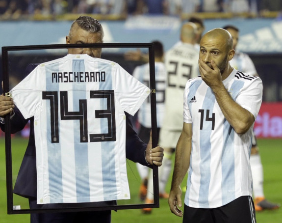 Intervju - Maskerano: Samo da Mesi bude onaj pravi!