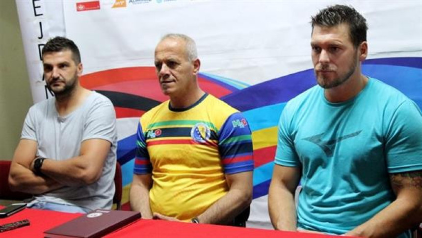 Rukometni “zmajevi”: Da proslavimo odlazak na EP!