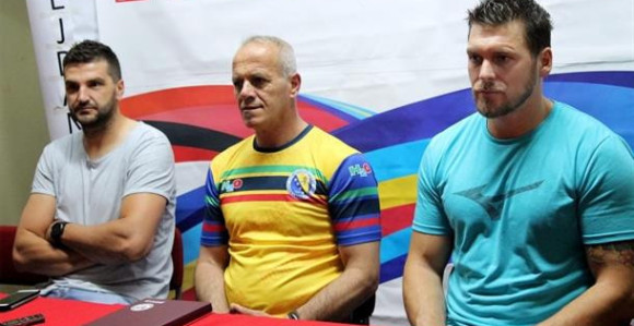 Rukometni “zmajevi”: Da proslavimo odlazak na EP!