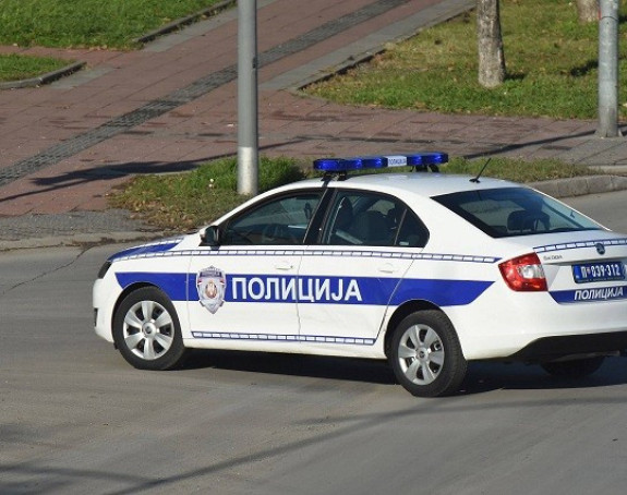 Ministrovo  vozilo završilo u kanalu