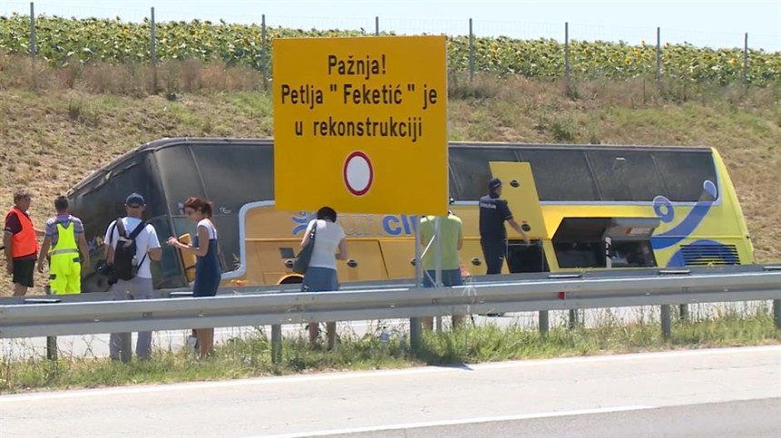 Sletio autobus, povrijeđeno 20