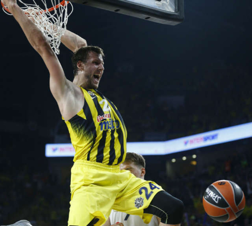 NBA zove Veselog, ali on želi da ostane u Feneru!