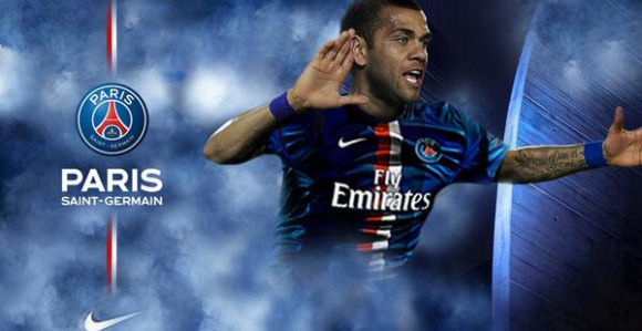 Након три године, најзад је готово: Дани Алвес у ПСЖ-у!