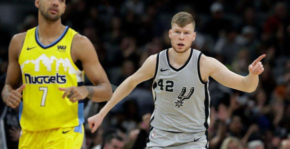 Bertans definitivno ostaje u San Antoniju!