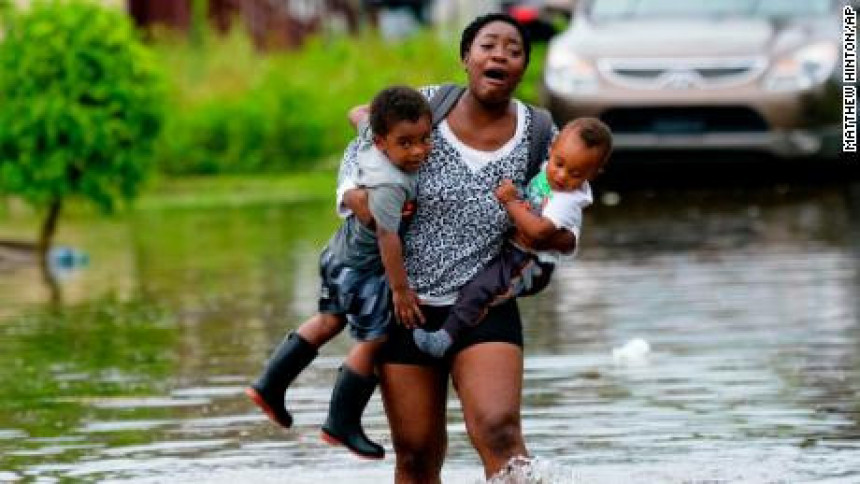 Поплава: Њу Орлеанс паралисан