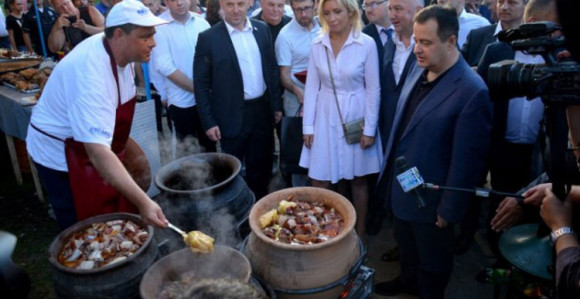 ”Nije odoljela zvucima trube”