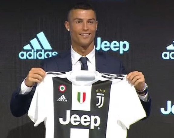 Video: Aplauz je doveo Ronalda u Torino!