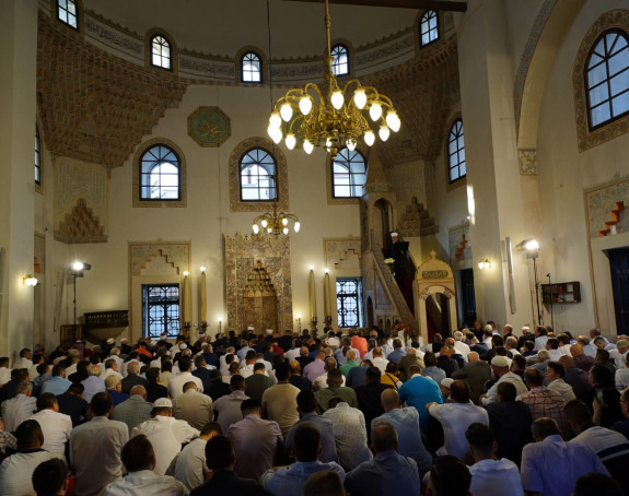 Муслимани у БиХ обиљежавају Курбан-бајрам