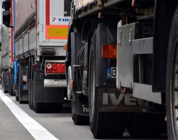 Крију ли политичари од јавности ове податке?