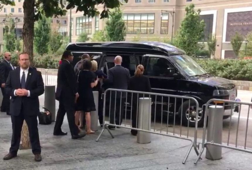 Klintonova se srušila u centru Njujorka