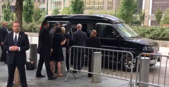 Klintonova se srušila u centru Njujorka