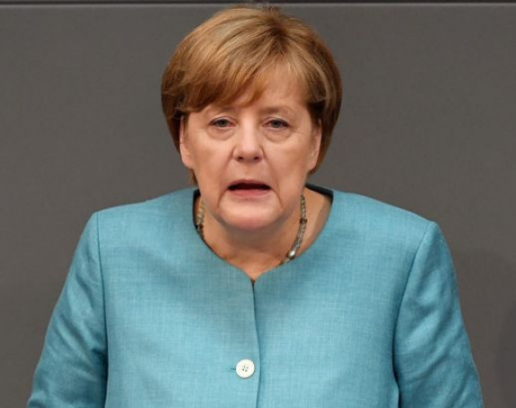 Merkelova traži mirno rješenje
