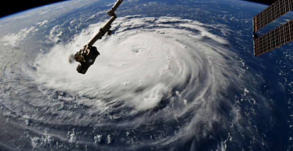 Uragan Florens prijeti Americi