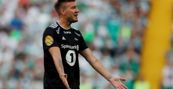 Bendtner se izvinjava što je polomio vilicu taksisti!