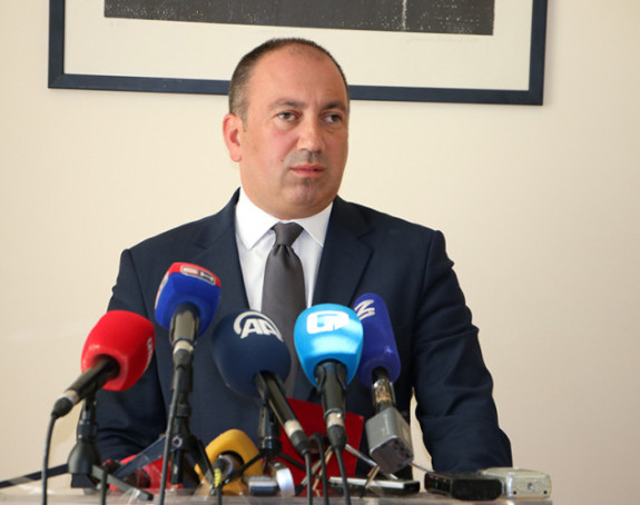 Crnadak poručio: Lukač je lažov!
