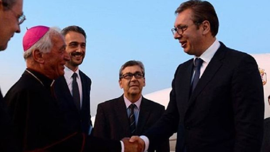  Predsjednik Vučić stigao u zvaničnu posjetu Vatikanu