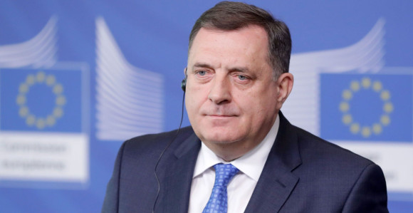 Добро је што је нови комесар за проширење Мађар