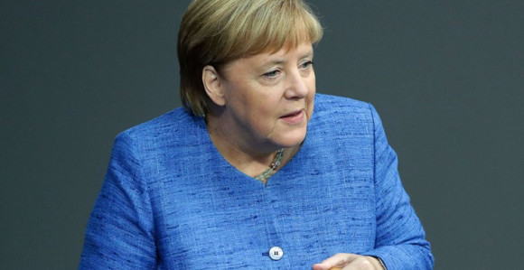 Merkel poručila: Imamo šansu za uredan "Brexit"  