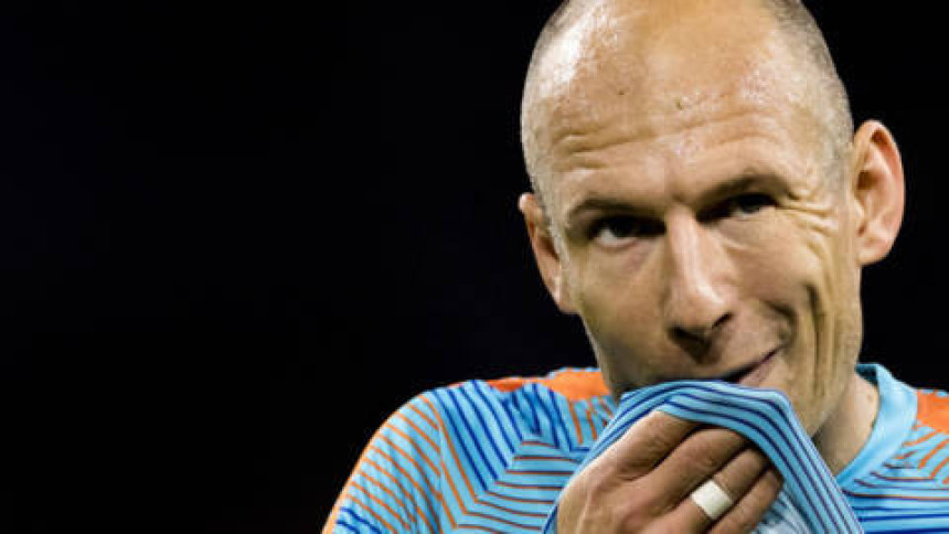 Roben u suzama: Moram da se koncentrišem na klub!