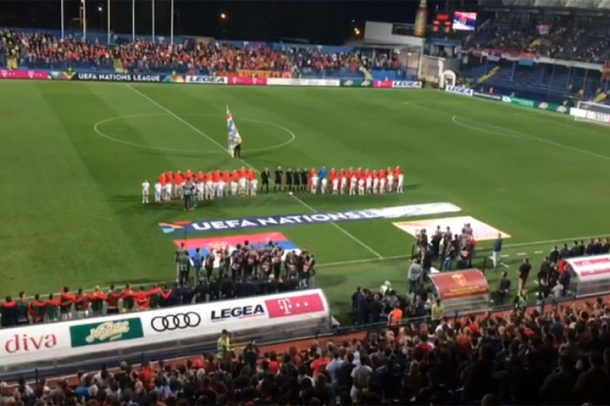 Veliki aplauz za srpsku himnu