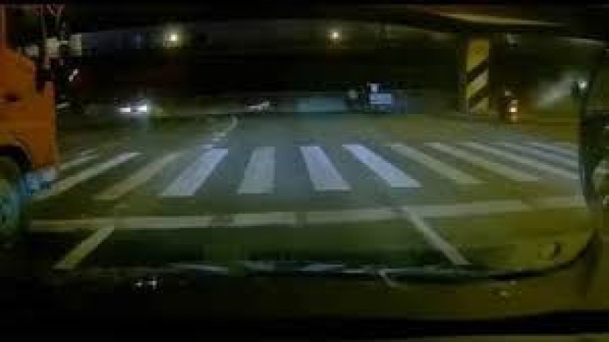 Srušio se most na auto-putu u Kini, troje poginulo