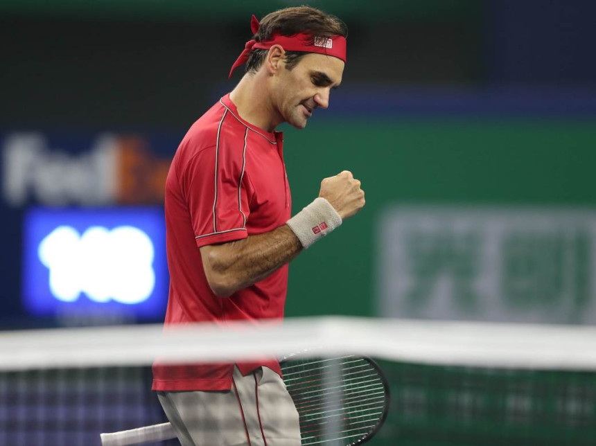 Federer potpisao jak ugovor!