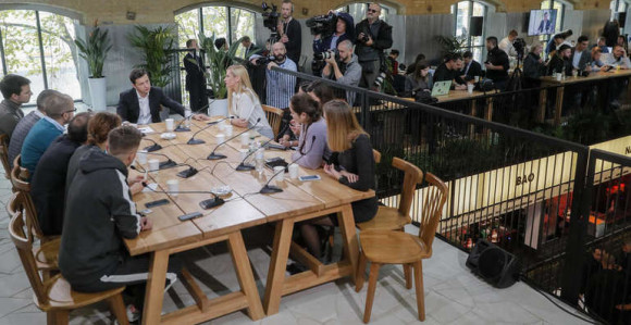 Zelenski govorio 12 sati na presu za novinare 